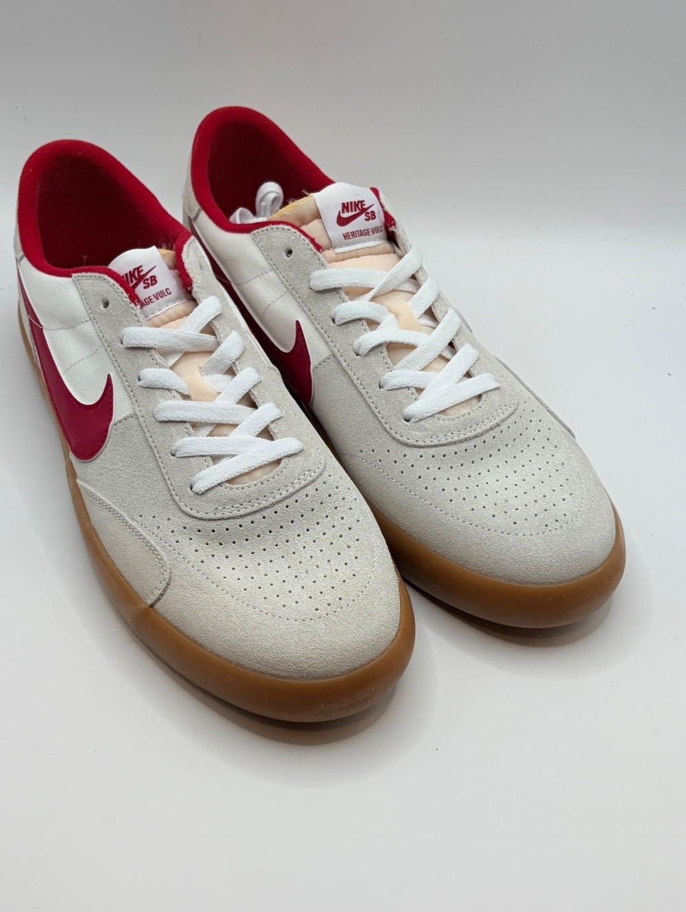 Nike SB Heritage Vulc Summit White/Cardinal Skate Shoes Size 11.5 Men / 13 Women - Picture 2 of 5